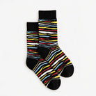 Bunte Zebra Socken: Tennissocken mit schwarz-bunt gestreiften Zebramuster - Natural Vibes Clothing