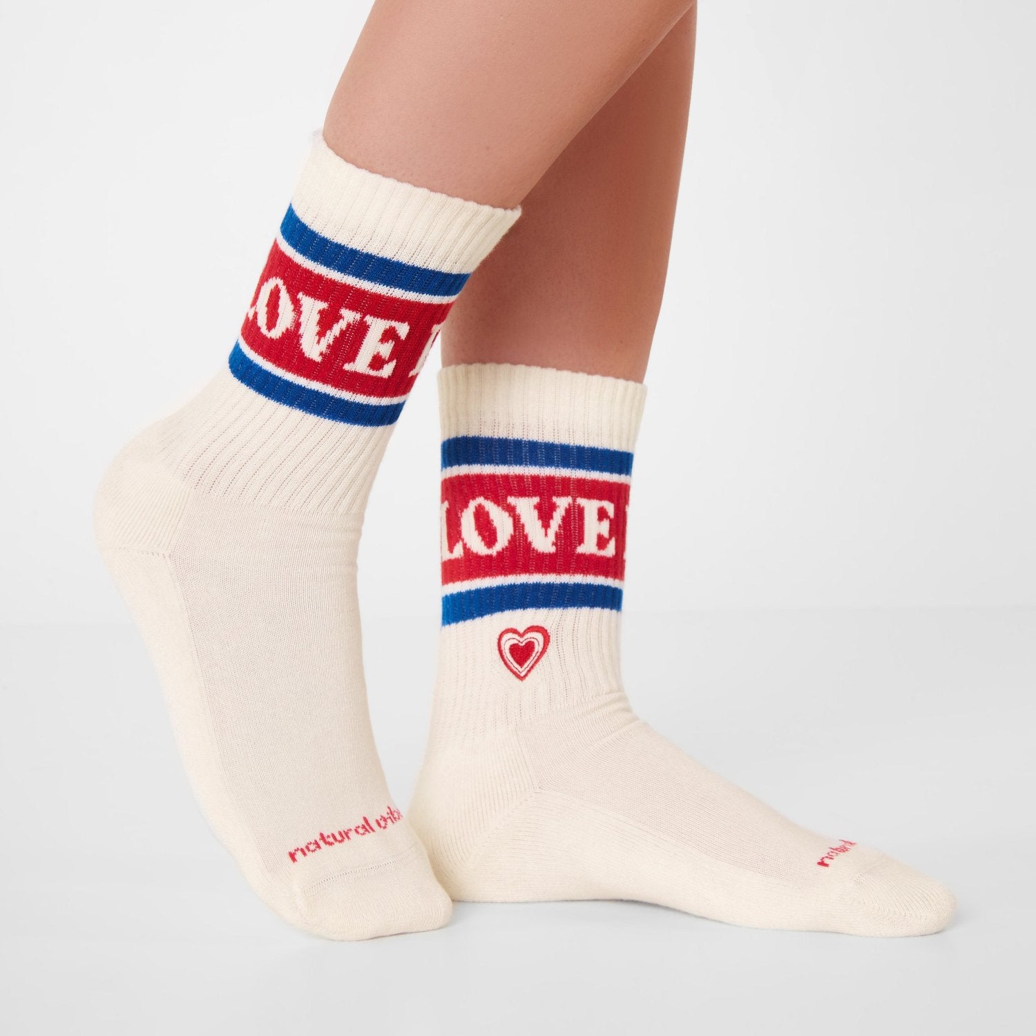 Naturweiße Bio-Tennissocken Love & Peace mit Herz-Stickerei – Natural Vibes Clothing